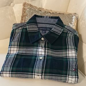 Tommy Hilfiger Plaid Button Down Long Sleeve Shirt